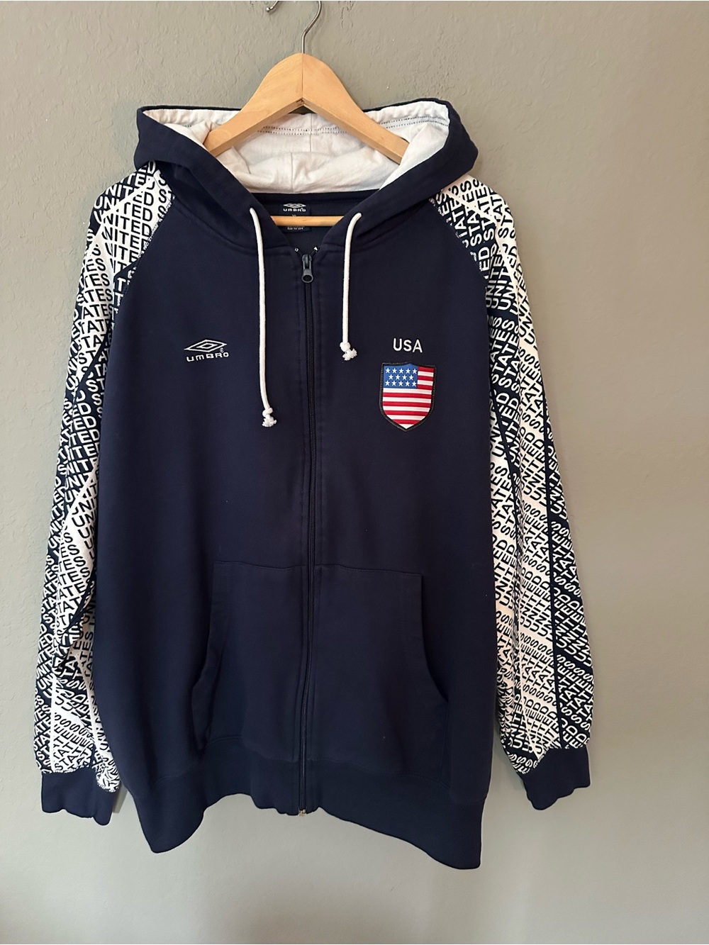 Umbro USA Hoodie All Over Print Sleeves Rare 2008 Men’s Sz XL